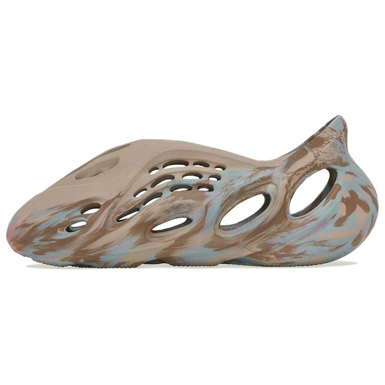 

Новые Adidas Originals Yeezy Foam Rnnr Mx Sand Grey GY3969 37