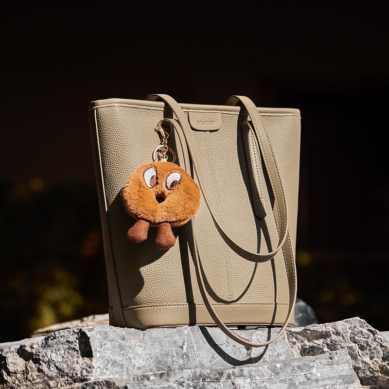 

2025 Autumn Winter New Bucket Bag Fashionable Genuine Leather Bag Trendy Cowhide Large Capacity Commuter Versatile Shoulder Bag Long30CM、Thick12CM、Hi