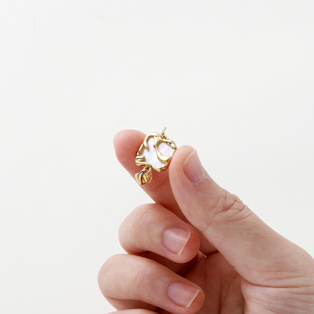 1pcs/lot 18K Gold Color Plated Double Pattern Square Shell Pendants Charm With Beads For DIY Jewelry Making Accessories