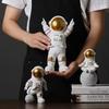 Statues Miniatures Gift Spaceman Moon Sculpture Decorative Astronaut Figurines Astronaut Model