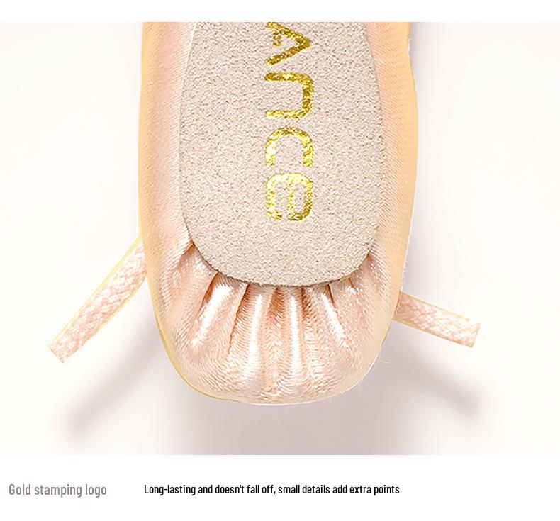 Ballettschuh-Anhänger: Handgefertigter Satin-Spitzschuh-Anhänger Schlüsselanhänger