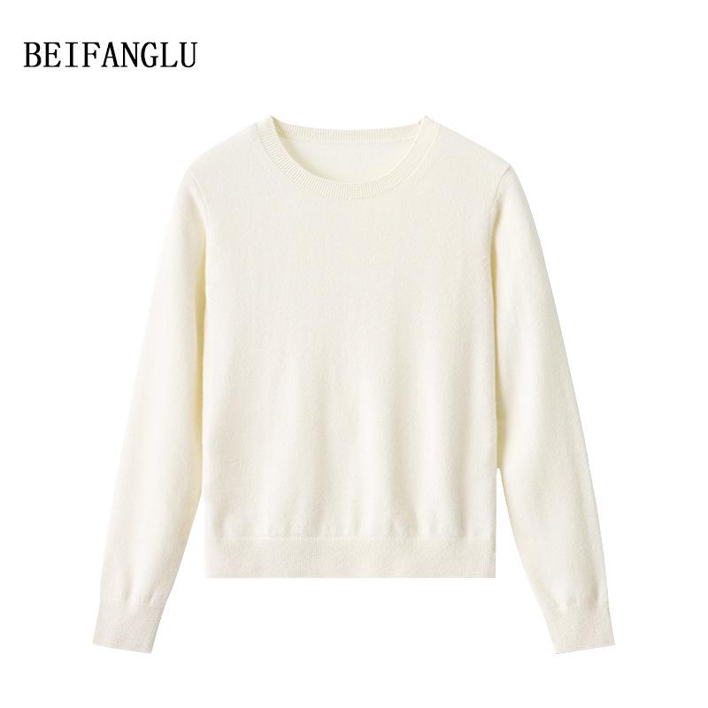 Women's Classic Northern Deer Cashmere Knitwear: Winter Round Neck