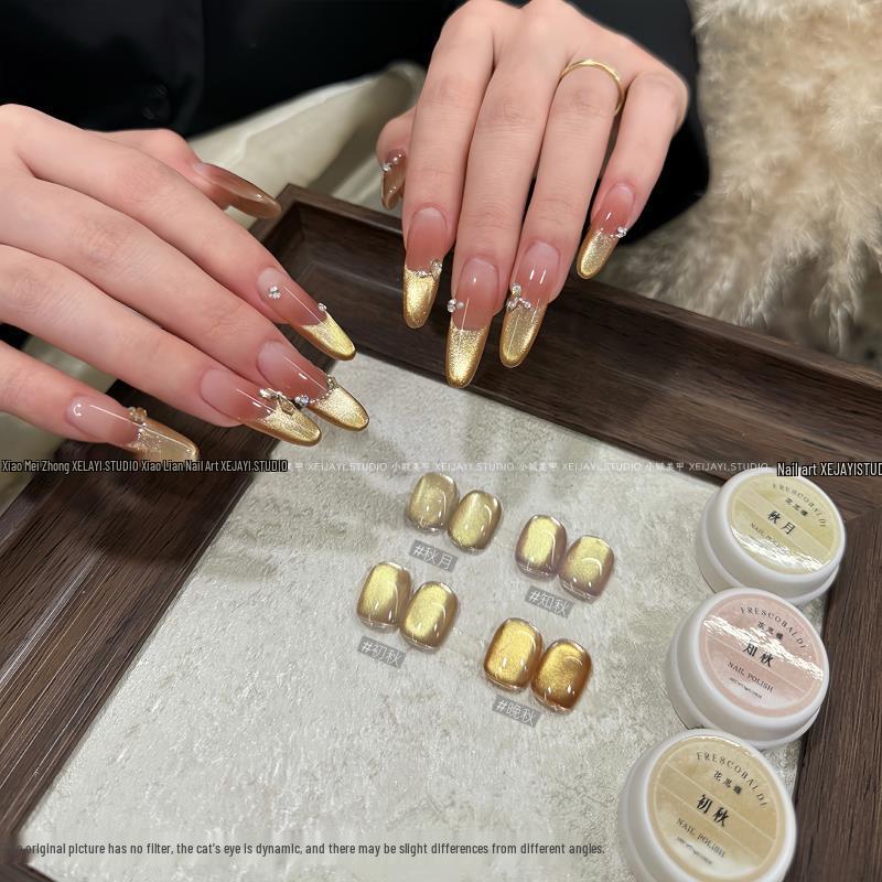 Xiaoying Magnetic Cat Eye Gel: 5g Superfine Nail Polish Light Therapy - Versatile Colors.