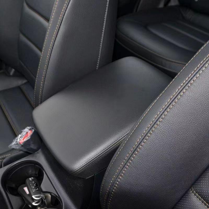 

Кожаная накладка на подлокотник Mazda CX-5 (2012-2020)