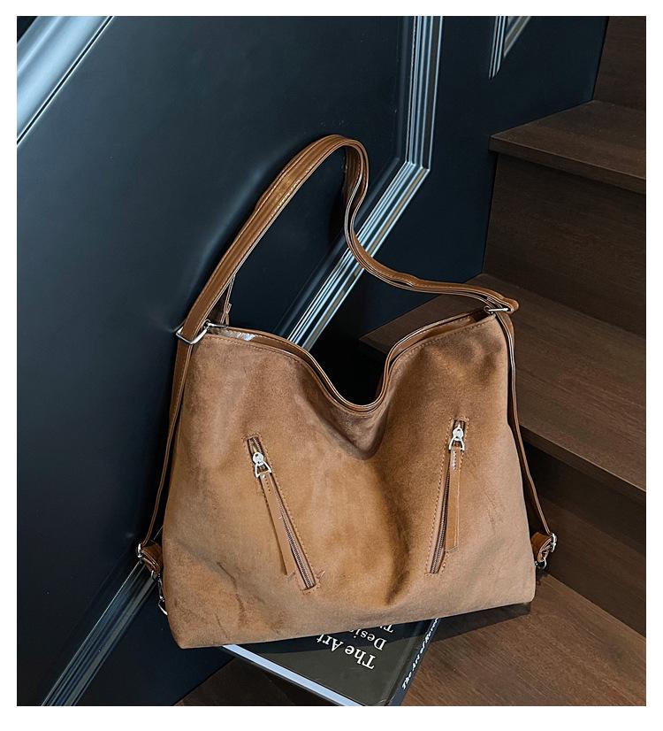 Retro 2025 Large Capacity Tote Bag: Stylish, Versatile Handbag for Women - Single Shoulder & Crossbody Carry