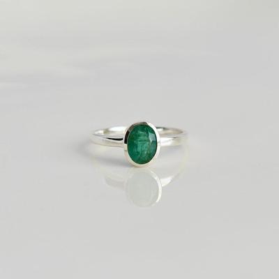Grüner Smaragd-Edelsteinring im Ovalschliff, 925 Sterling Silber, Damenring, Geschenk für Sie, Designerring, Geburtstagsgeschenk