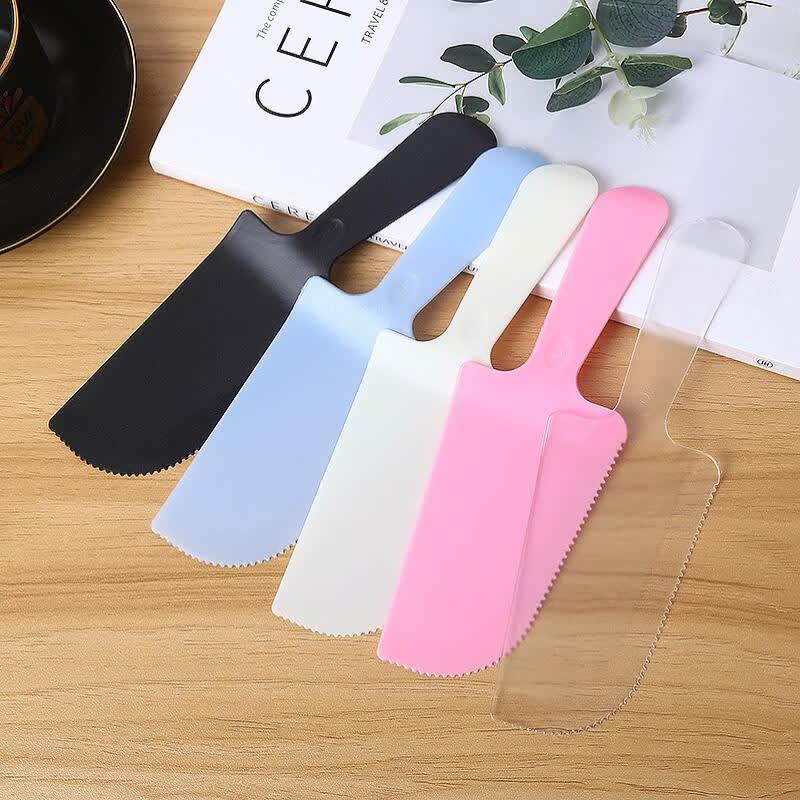 Disposable Cake Knife