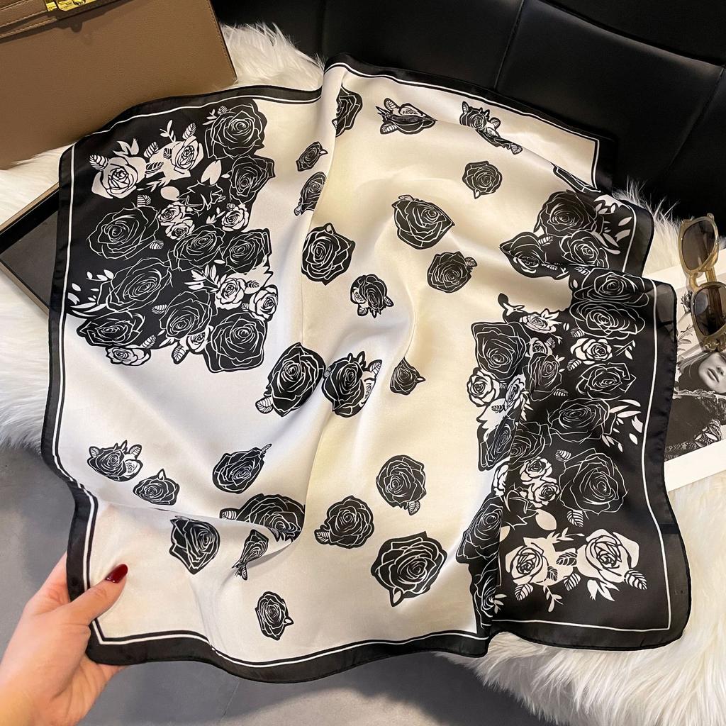 Luxury Paisley Print Square Scarf Soft Satin Bandana Vintage Windproof Head Wrap Shawl Neck Scarves Travel Beach Towel