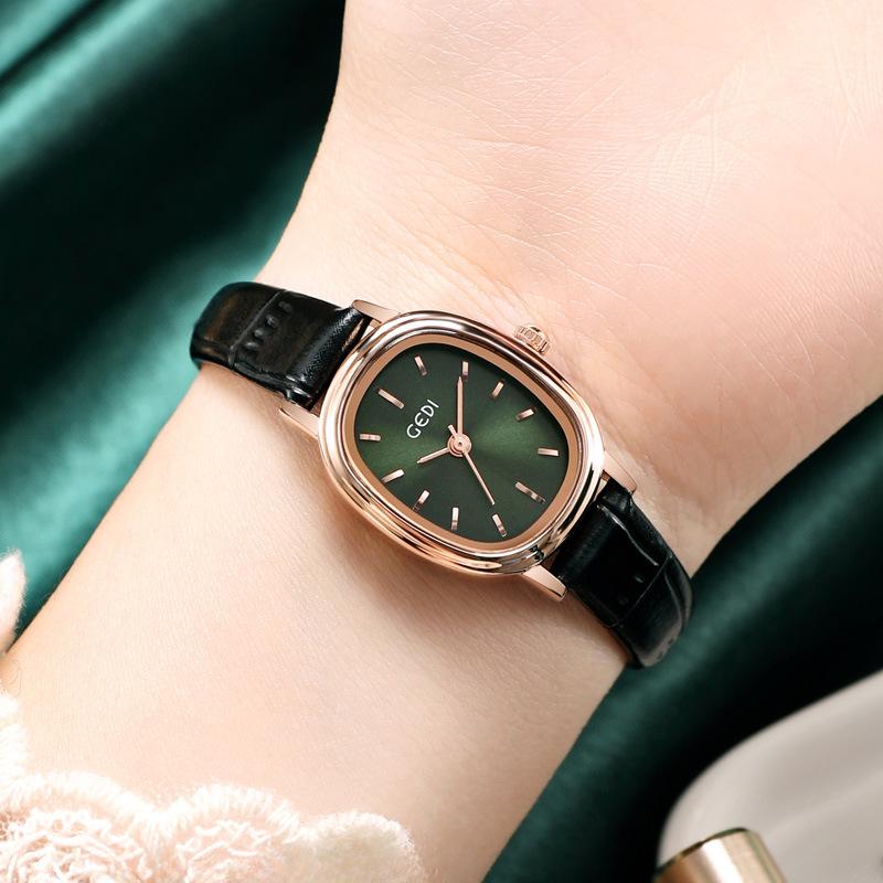 Godi Retro Oval Ladies’ Waterproof Quartz Watch with Genuine Leather Strap