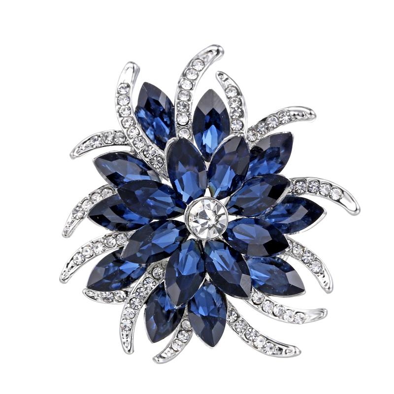 Nuova Brooch Camelia alla Moda da Donna Eleganti Spille Fiore Perla Moda Femminile Festa Cappotto Vestito Sciarpa Accessori Gioielli Regali