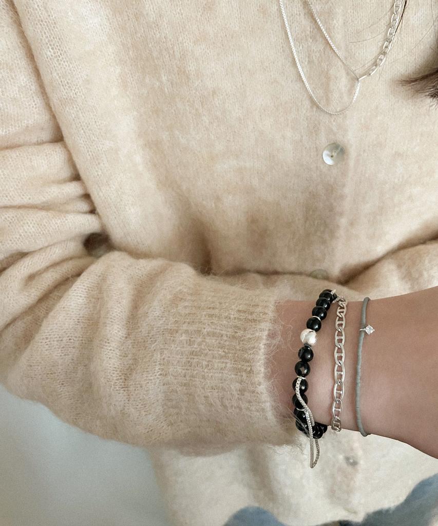Ourthings Connected Onyx Bracelet