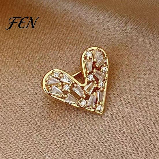 Clothing Decoration Pins Mini Love Heart Brooch Pin, Silver Golden Plated Shape Elegant Lapel Pin Hats Bags Scarves Clothes Decorative Accessory Women