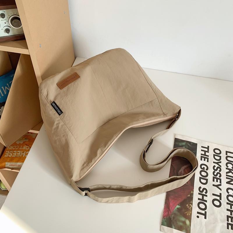 Men's Shoulder Bag Women's Lightweight Large Capacity Crossbody Bag