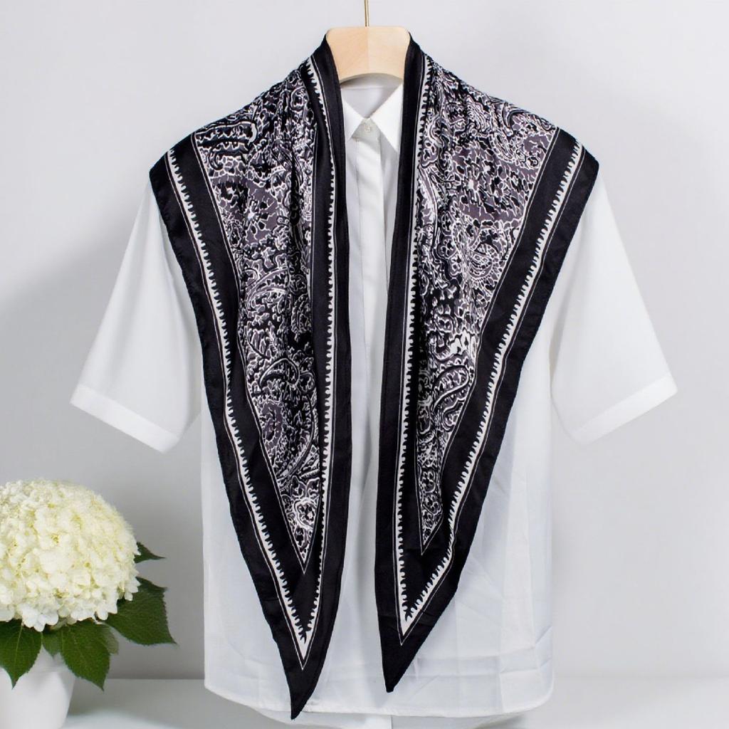 Spring and summer printed skirt women's triangle towel skirt curtain decorative belt towel stacked short skirt fart curtain new fashion