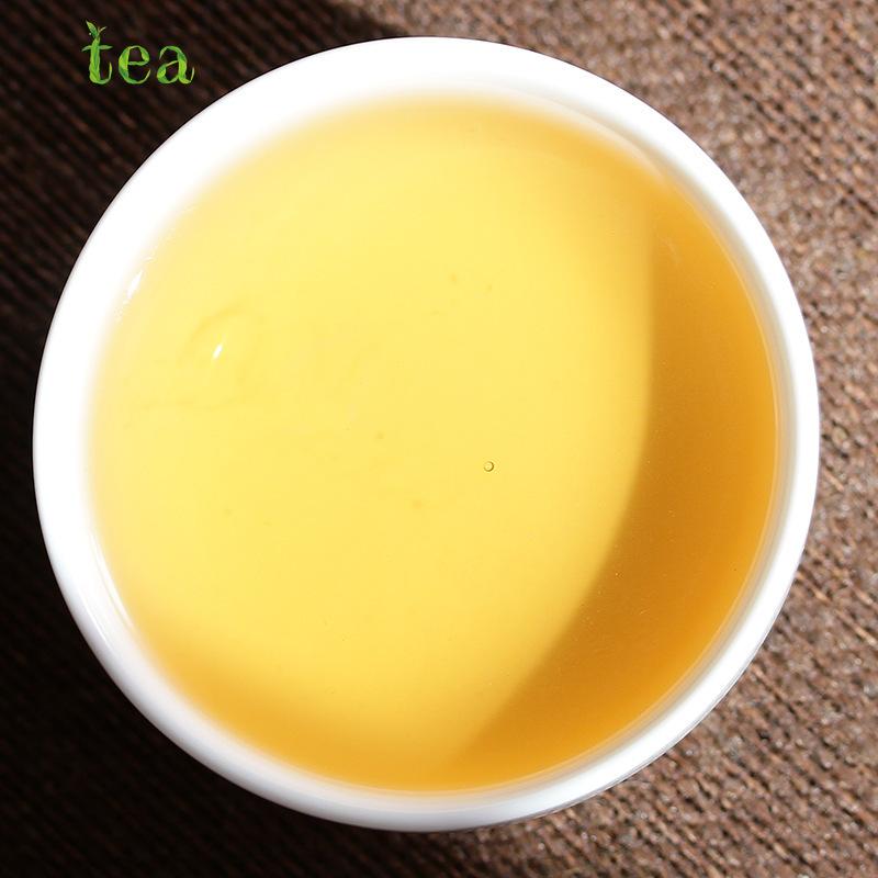 Yunnan Pu'er Tea 2013 Yiwu Zhengshan Raw Tea (C2) 357g Yunnan Qizi Cake Raw Cake
