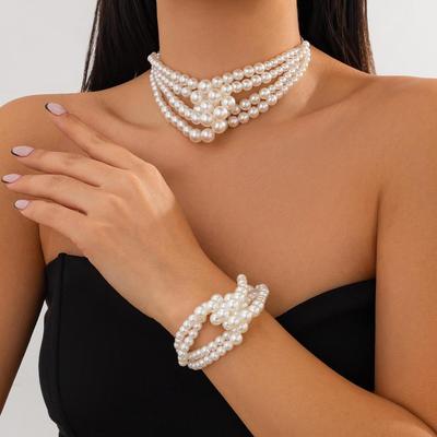 Luxuriöse mehrlagige Perlenkette: Europäischer und amerikanischer Knotenstil, französisches Choker mit leichten Perlen