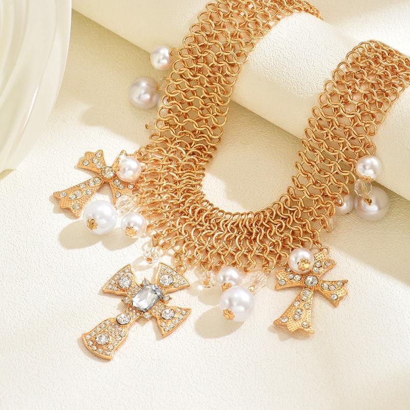 Pearl Cross Necklace Light Luxury Niche Jewelry Metal Collar Exaggerated Collarbone Chain Women