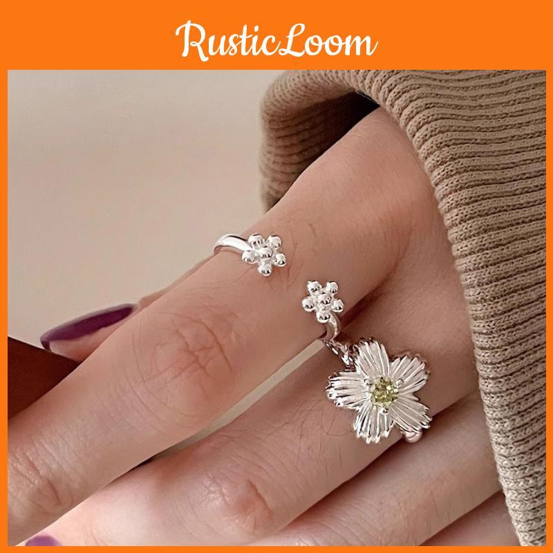 Chic Minimalist Copper Open Ring Featuring Stylish Floral Motif For Fashion-forward Ladies