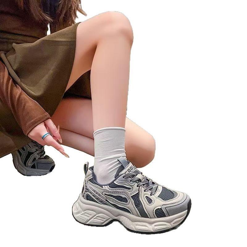 Popular dad shoes women 2025 spring and autumn new versatile thick-soled mesh breathable retro heightening casual sports shoes tide