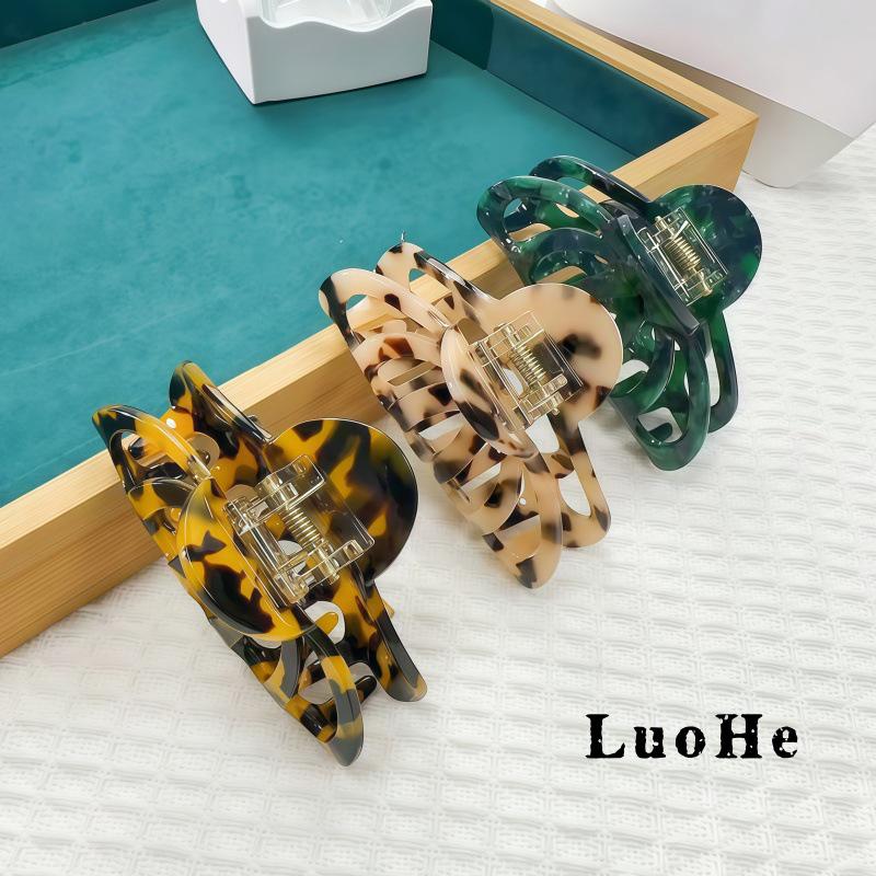 Acetate Large Shark Hair Claw Clip - Elegant Updo & Ponytail Accessory