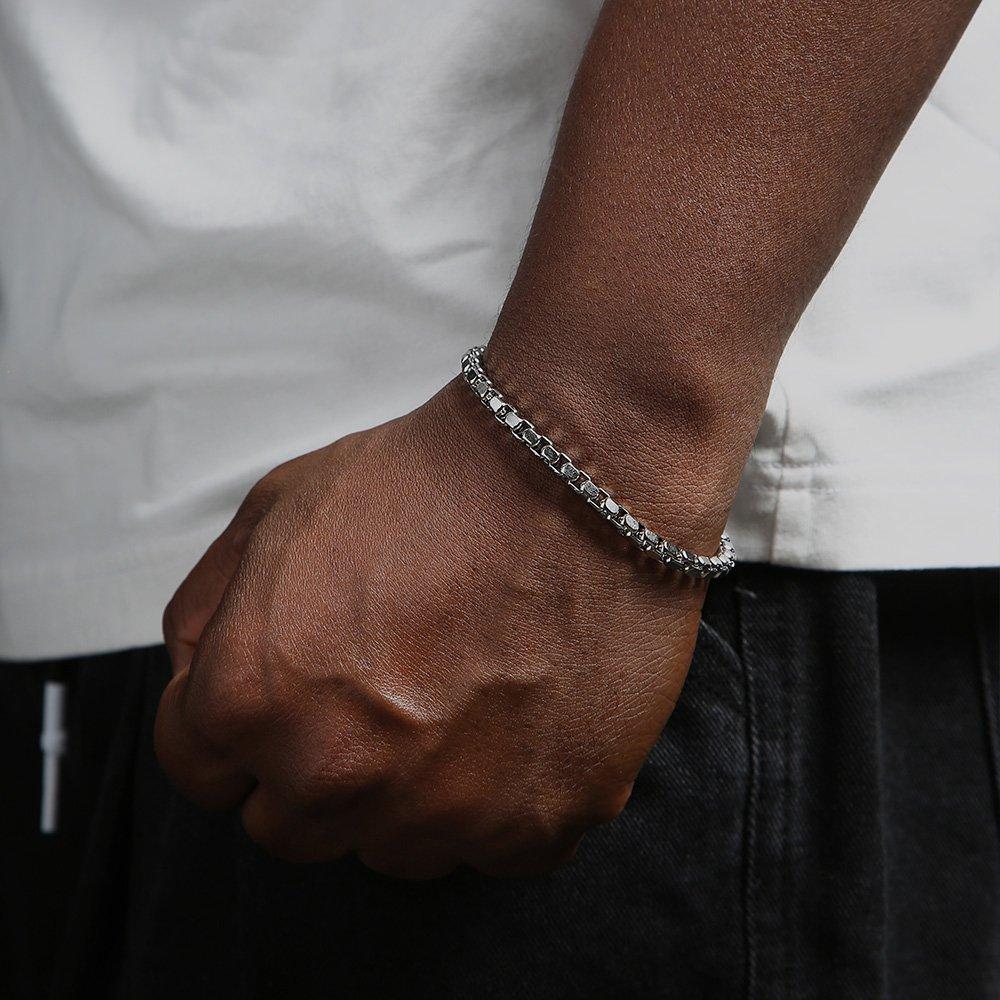 

Venterra Force Chain Men s Bracelet