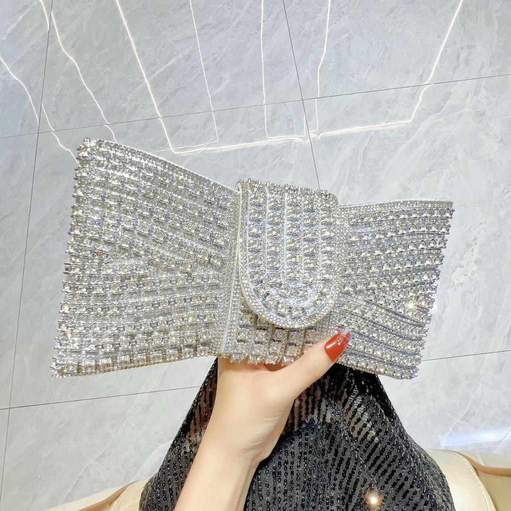 Vintage European-American Diamond Clutch: High-End, One-Shoulder Crossbody Bag for Elegant Evenings
