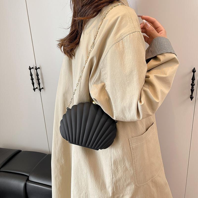 Fashion Personality Creative Acrylic Scallop Women's Dinner Bag New Exquisite and Cute One Shoulder Crossbody Bag