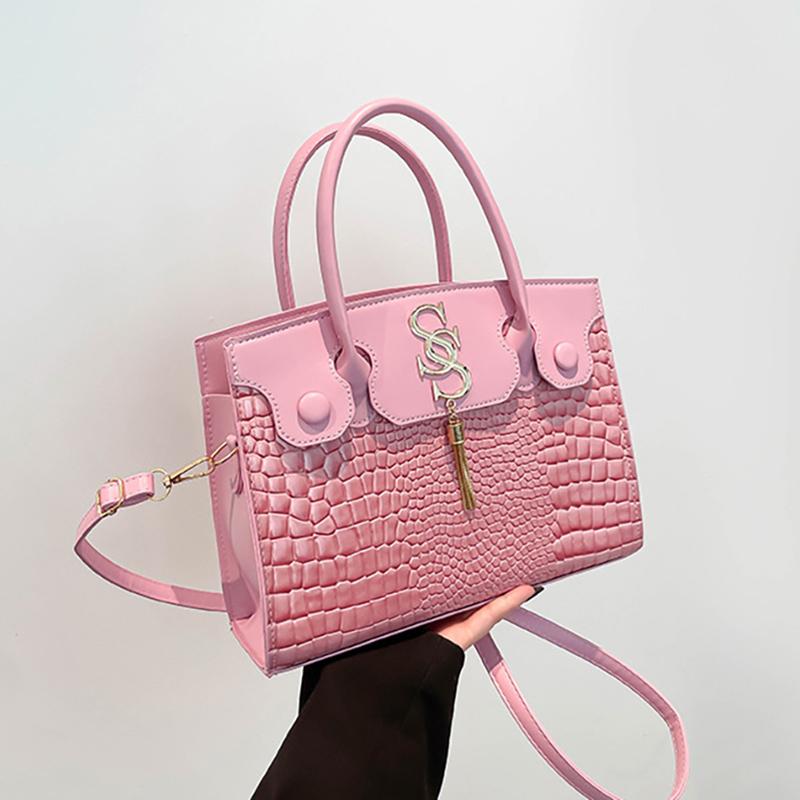 

SCIONE Сумка с кисточкой в виде крокодила и букв 2025 Новая мода Однотонная сумка-джокер через плечо Большой вместимости Деловая сумка-мессенджер для поездок розовый