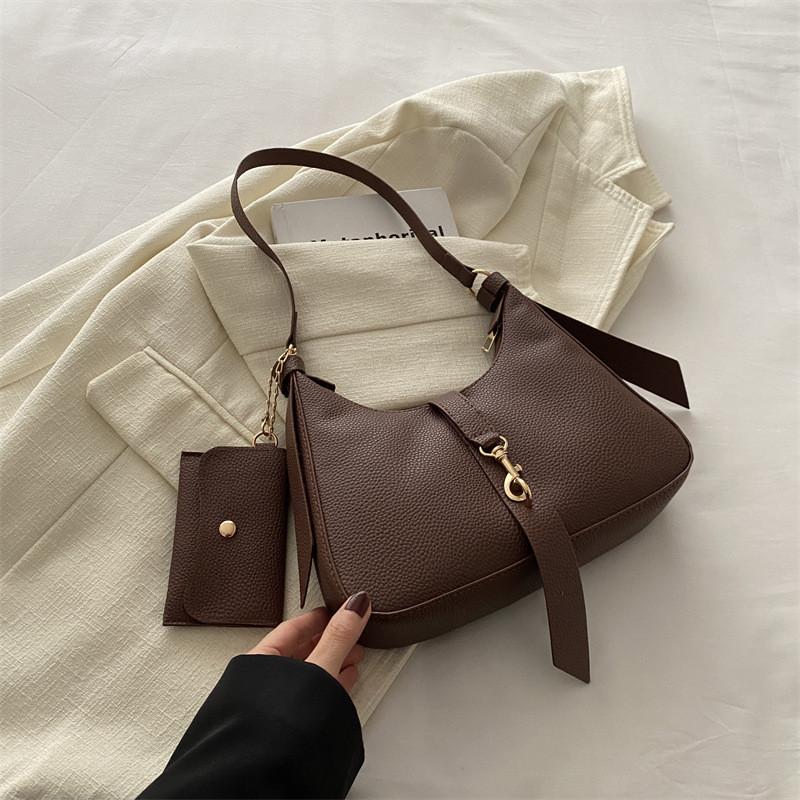 2024 New Fashionable French Style Simple Texture Atmosphere Bag For Women Street Trend Pu Shoulder Bag