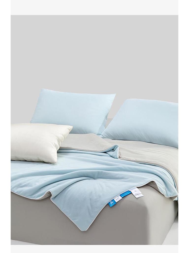 Summer Ice Silk Quilt: Cool & Washable for Mother and Baby