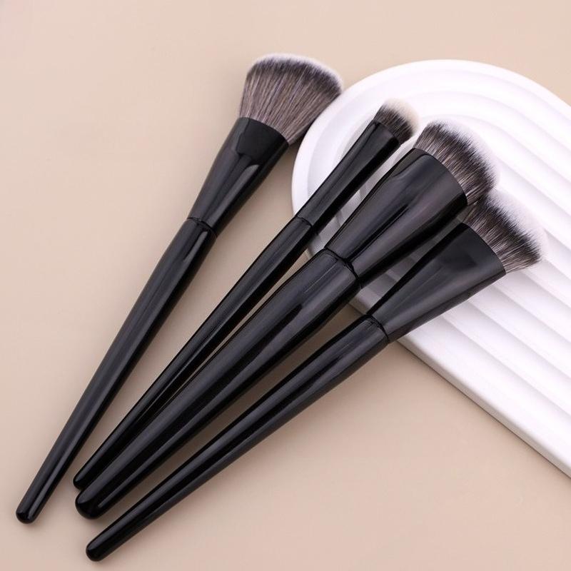 Cream Blush Stippling Brush, Mimics Fingertip Application Soft Synthetic Hair Powder Blusher Makeup Brushes Cosmestic Tools