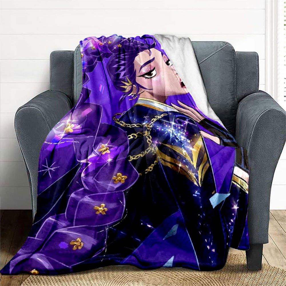 "Vibrant Purple Kimono with Golden Accents - Anime Inspired Fashion"Blanket Lightweight Flannel Throw Blanket for Sofa, Bed, Travel, Camping