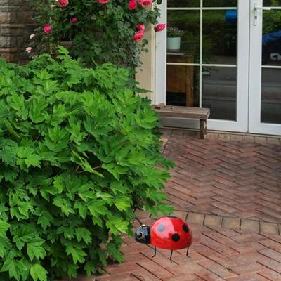 Ladybug Figurine Metal Garden Ornament Iron Sculpture Outdoor Statue Playful Decoration Suitable for