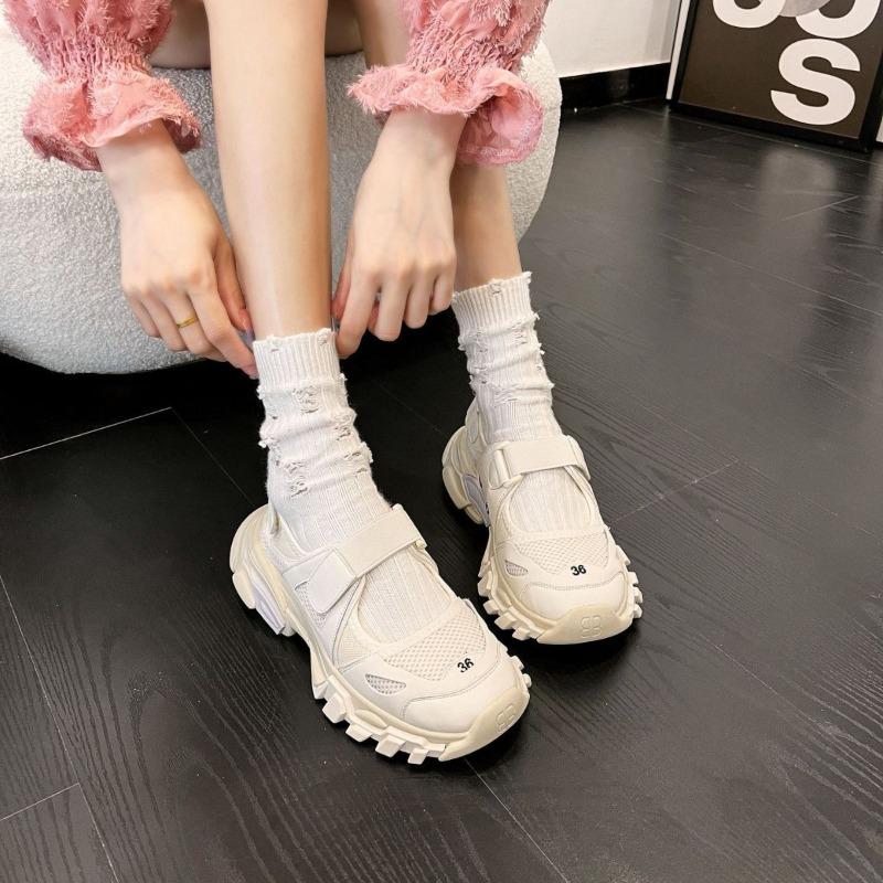 Niche Design Women's Shoes Summer Platform Velcro Dad Shoes Sports Casual Black Sweet Cool Bag Head Sandals Women