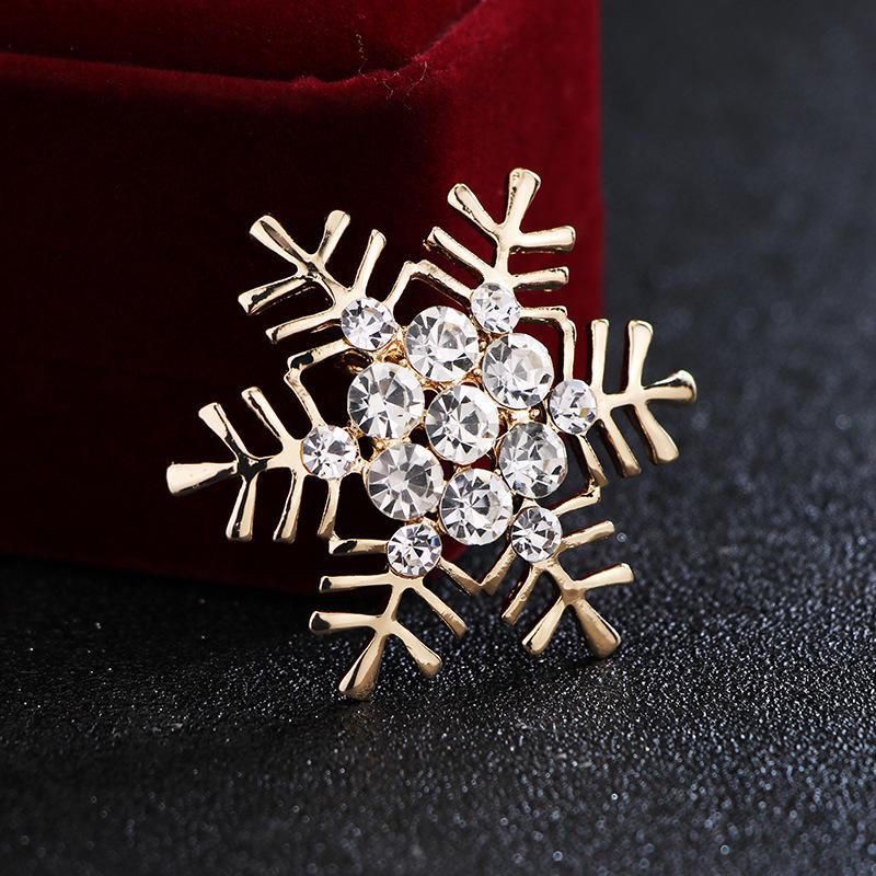 Korean Style Snowflake Brooch – Cute Crystal Rhinestone Pin, Christmas Badge for Men & Women