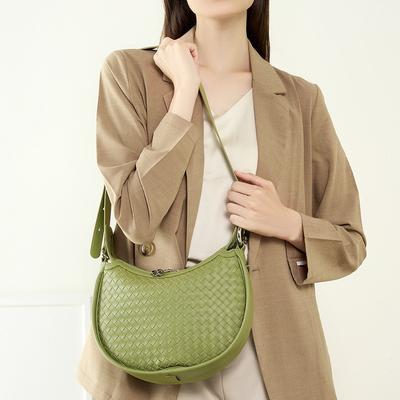 Fashion Underarm Women's Bag New Niche Cowhide Shoulder Messenger Bag Woven Crescent Bag