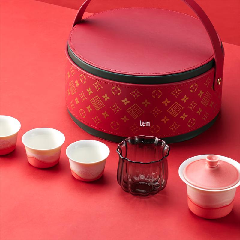 Elegant Ceramic Tea Set with Gaiwan