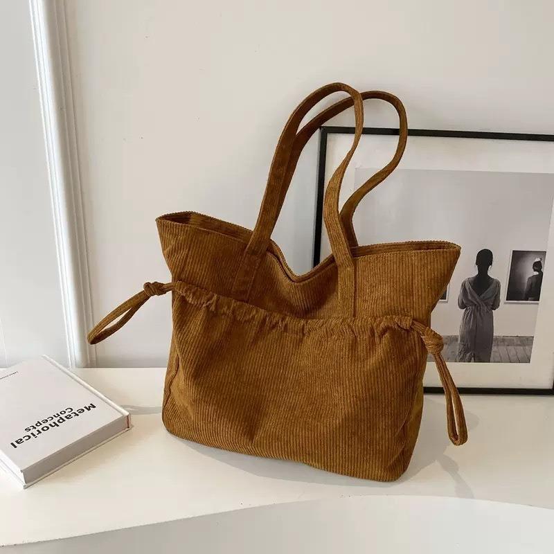 Large Capacity Corduroy Tote Bag Women's Autumn and Winter New Pumping Belt Women's Bag Student Shoulder Bag Armpit Big Bag