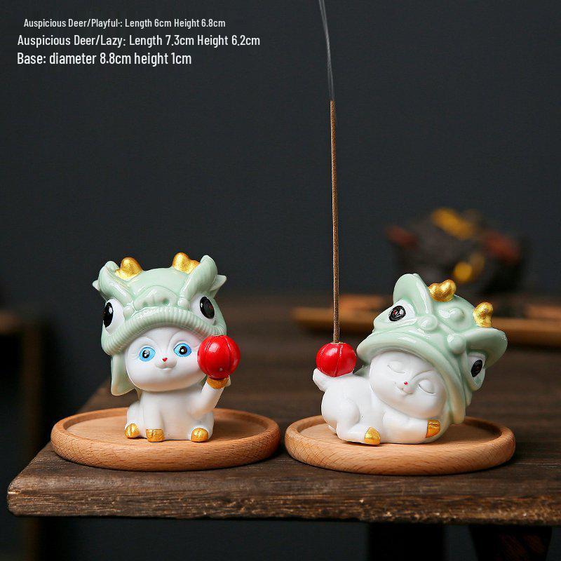 Ceramic Cat Incense Holder: Cute Lion Dance Pet Ornament for Home Décor.