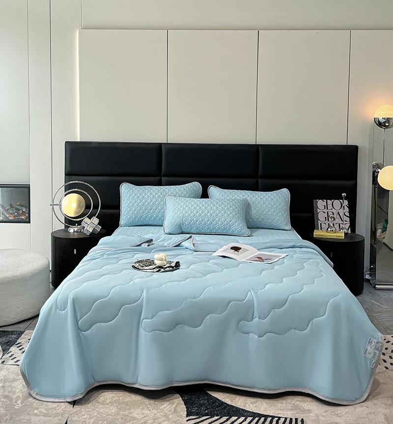 Double-sided Cool Feeling Summer Quilt Set Queen Smooth Ice Silk Cooling Blanket Summer Comforter Fitted Sheet and Pillowcase