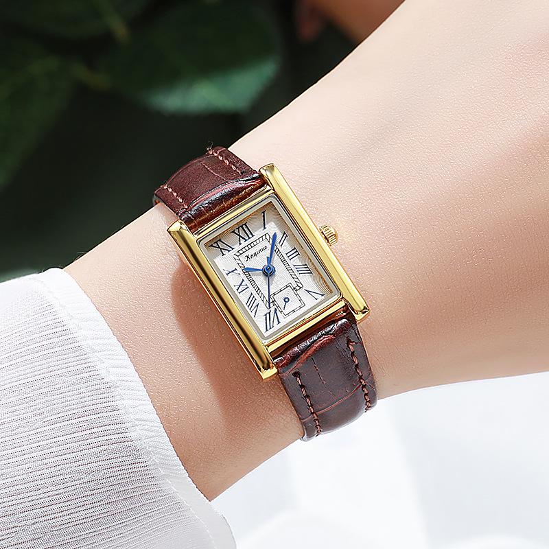 New Bestseller Women's Quartz Watch - Elegant Leather Strap, Simple High-End Design for Students and Fashion Enthusiasts