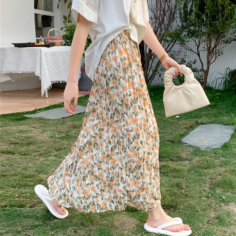 2024 French Retro Floral Pleated High-Waist Maxi Chiffon Skirt