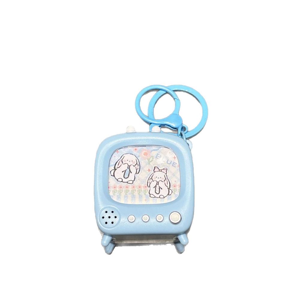 Mini Cartoon Flashing Light TV Keychain: Nostalgic Black & White Television Backpack Pendant