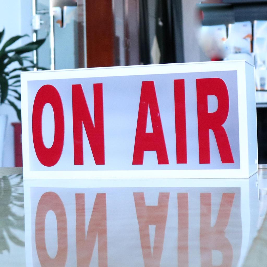 Boîte à lumière de signalisation d'enregistrement LED éclairée Panneaux Néon On Air pour Bar Pub Cinéma