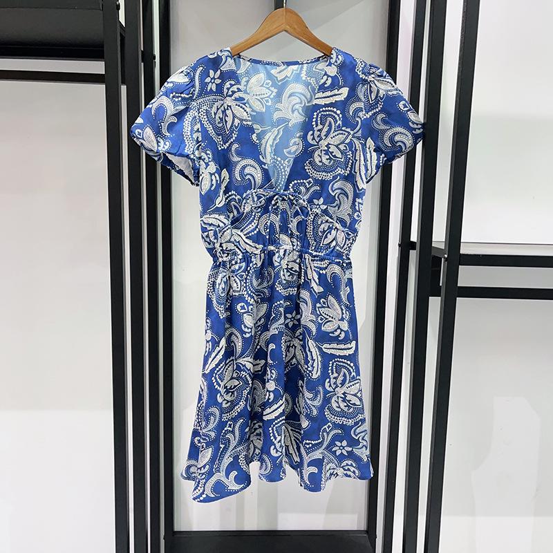 French Niche Spring/Summer 2026 Deep V-Neck Paisley Pleated Maxi Dress Small