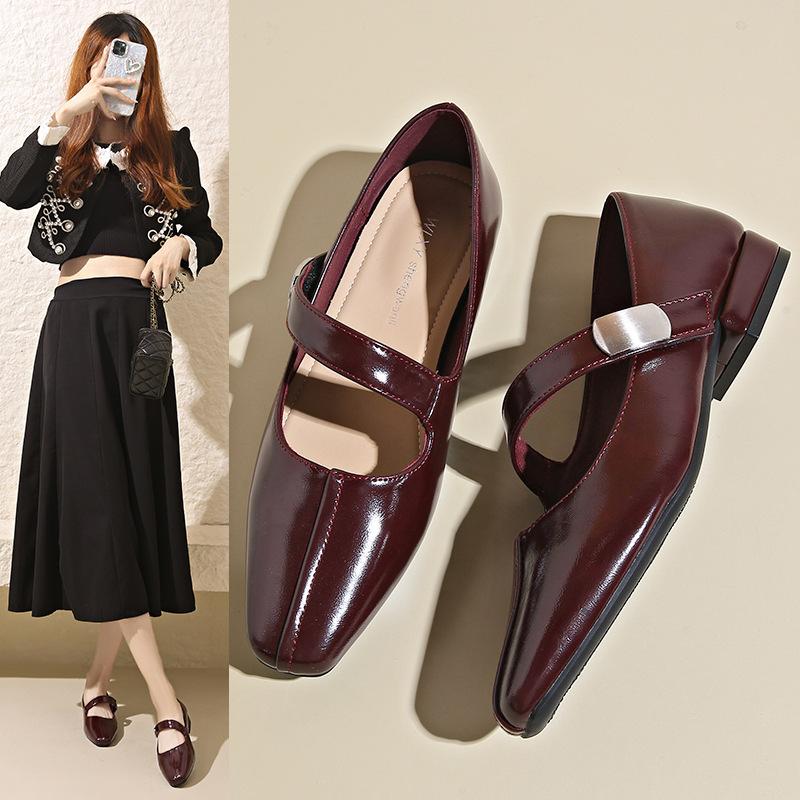 

Square head shallow mouth single shoes women s new spring and autumn leather one-word with small leather shoes thick heel medium heel women s shoes 40