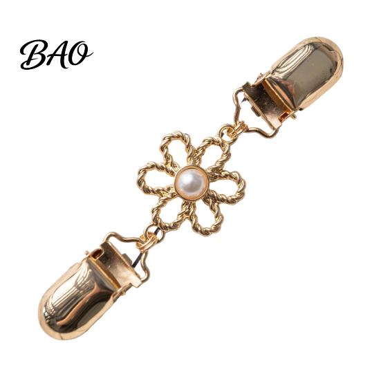 Pearl Embellished Dress Clip Vintage Sweater Clips for Women Girls, Retro Faux Pearl/Floral Cardigan Clips, Elegant Collar Waist Alteration