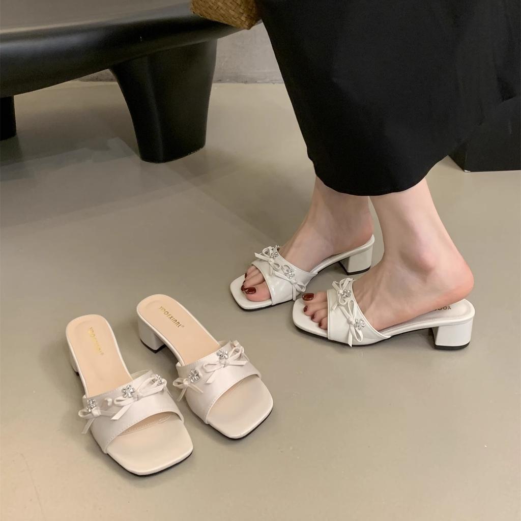 French Medium Heel Open-toed Cool Slippers Outer Wear Women's Shoes 2025 New Summer Rhinestone Bow Thick Heel One-word Drag
