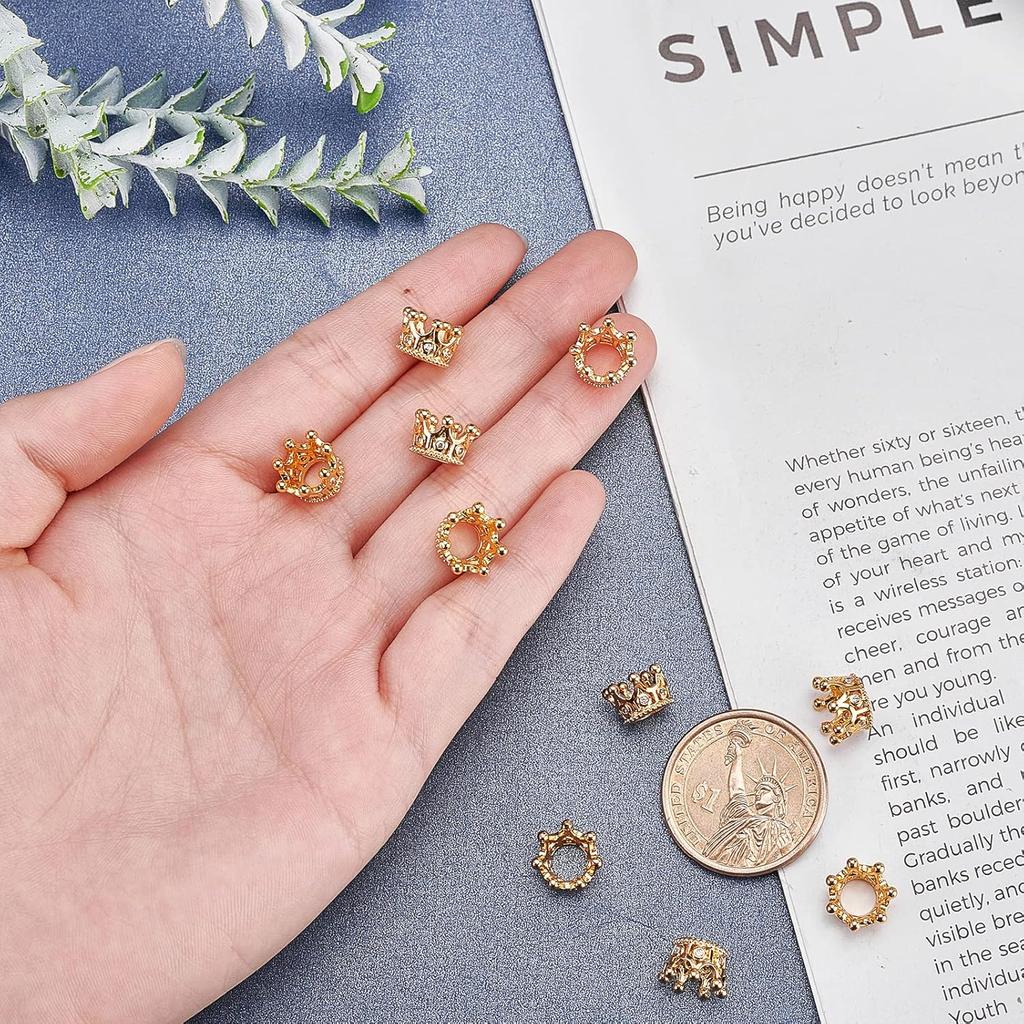 NBEADS 10 Stück Zirkonia Pavé Königskrone Perlen, 11x7mm Goldfarbe Armband Abstandshalter Charms Große Loch Lose Perlen für Armband Halskette DIY