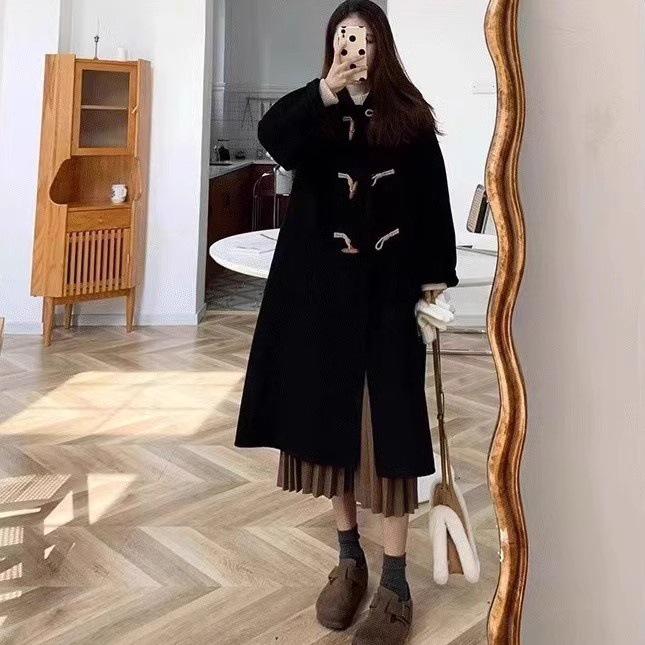 Japanese Horn Button Woolen Coat: Women's Petite Thickened Autumn/Winter Academy Style Jacket